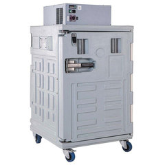 Contenitore isotermico in plastica (HDPE) per alimenti, refrigerato con motore 12V, dim. 840 L x 800 P x 1470 H mm, capacità 370 litri con apertura frontale, omologabile ATP per trasporto di fresco