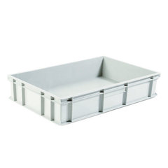 Cassetta in plastica (HDPE) sovrapponibile per alimenti con dimensioni esterne 600 L x 400 P x 130 H mm, capacità 26 litri con fondo rinforzato e pareti chiuse